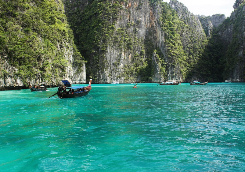 Phuket: (Premium) Phi Phi, Khai island day trip by Speedboat