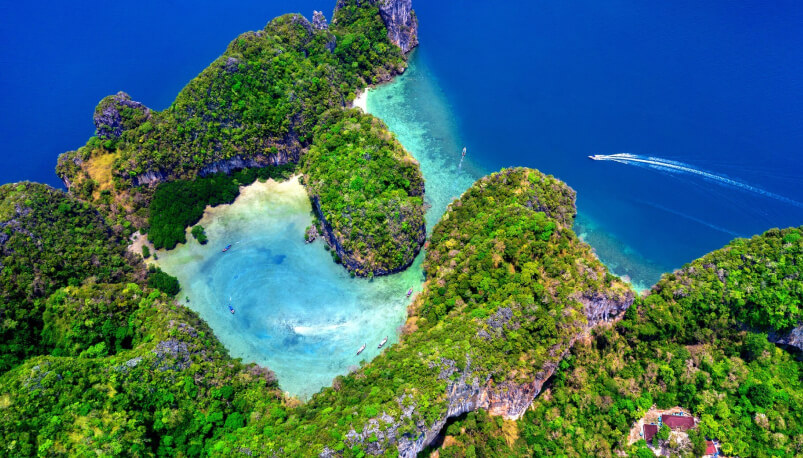 Krabi: Hong Island Day Trip by Speedboat