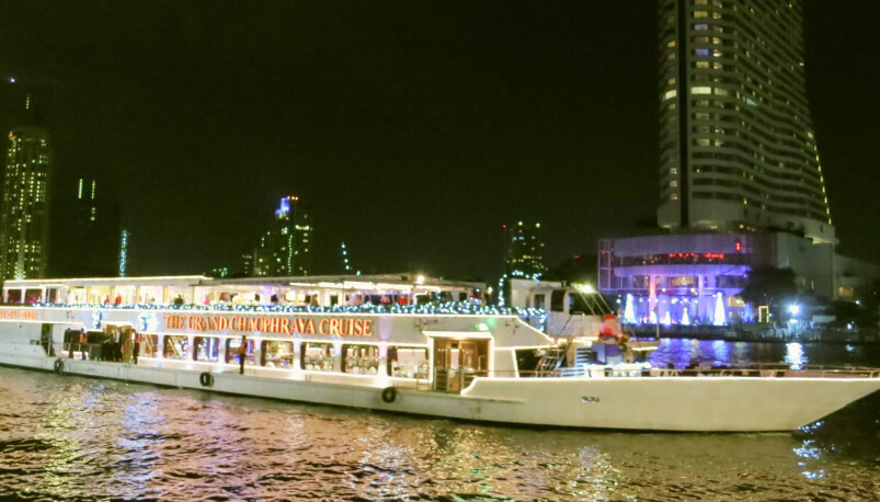 akerio-tours-chaophraya-cruise