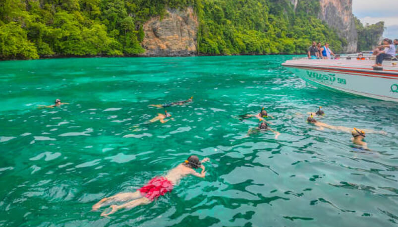 Krabi: Koh Rok and Koh Ha Day Tour by Catamaran Boat