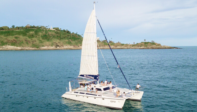 akerio-tours-sailing-yacht-charter