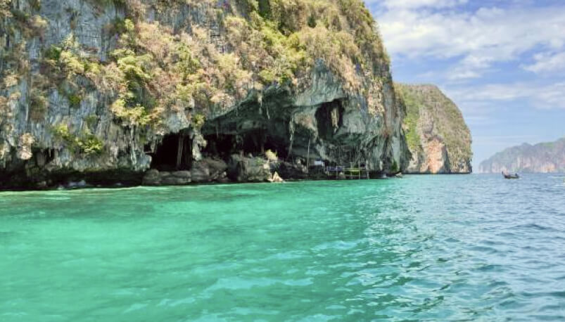 Phi Phi Island: Half Day Tour by Longtail Boat